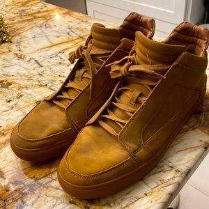 MEN “Steve Madden” Tan Velvet hi-top sneakers Sz 13